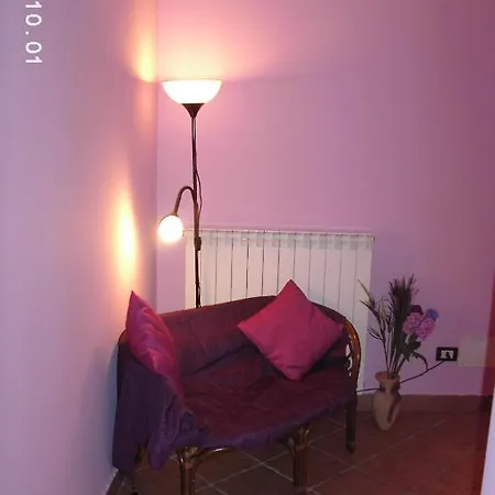 La Porta Dell'etna Bed & Breakfast 3*